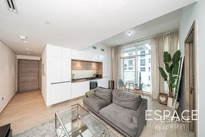 Spacious 2-Bedroom | Modern | Available October
