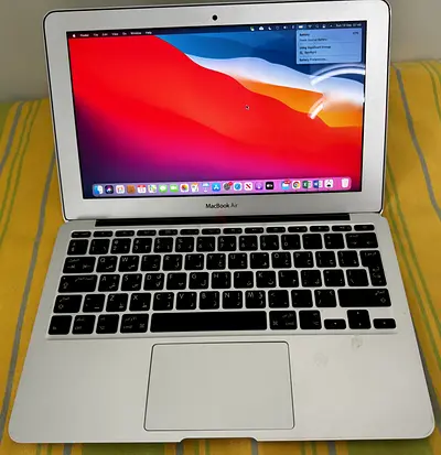 MacBook Air 11” 2013 | i5 | 128GB | Excellent Battery (195 Cycles)