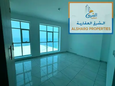 3غرف وصالة-3حمام-اول ساكن-اطلالة بحرية علي البحر مباشرة-غرفة ماستر-خزاين في الحايط-