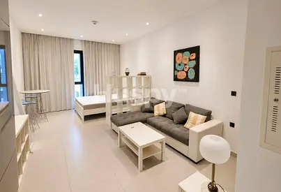 Fountain View | Furnished | Vacant