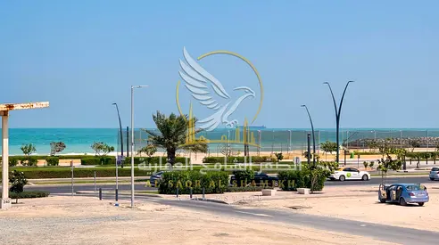 افخم فيلا الايجار السنوي في الرفاعه 4 غرف ماستر 2طابق اطلاله بحريه مساحه واسعه متجدده بالكامل مع باركن داخلي وباركن خارجي مجاني