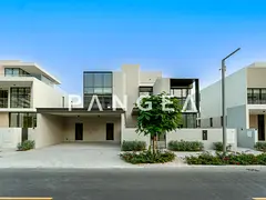 Genuine Listing | Luxurious | Opposite Park