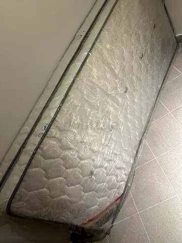 2 Single medical grade Mattress in excellent Condition
