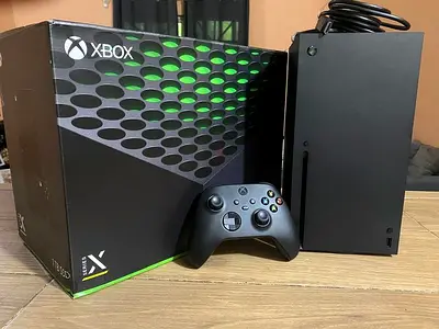 Xbox series x 1750 with box like new