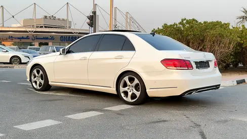 2014 Mercedes-BENZ E-CLASS photo 6