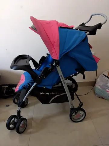 Pierre Cardin lightweight stroller - blue & pink, good condition