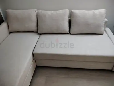 Light beige L-shaped corner sofa with chaise, 3-seater — good condition