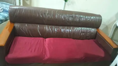 3-Seater Brown Leather Sofa with Wooden Armrests