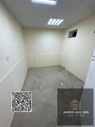 🏠 بيت عربي للإيجار في عجمان – موقع مميز جدًا  📍 الموقع: النخيل – قريب من كورنيش عجمان 🛏️ 8 غرف