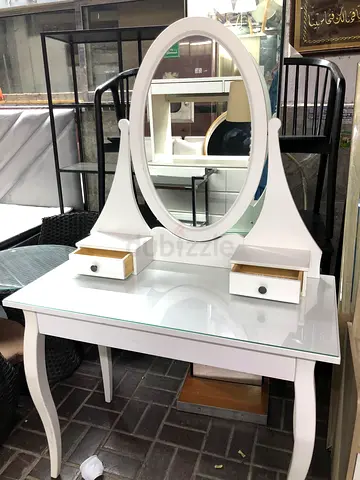 White Vanity Dressing Table with Oval Mirror and Drawers