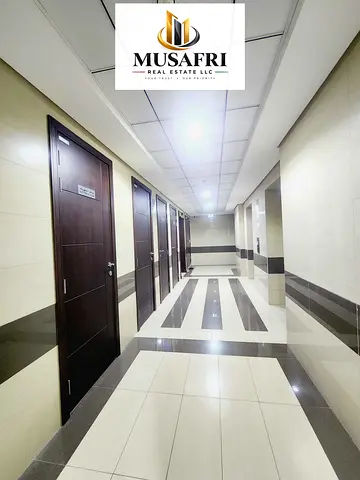NEW BUILDING+PARKING FREE+6CHQS PAYMENT WARDROBES ALSO HAVE