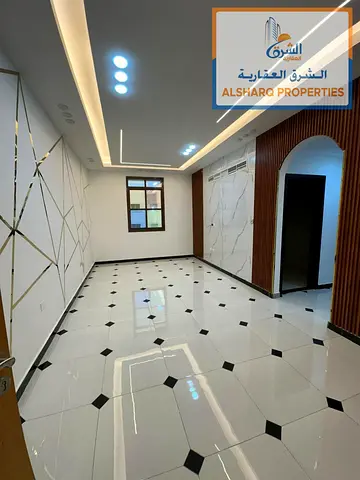 Al Rawda 3 – Master bedroom, 2 bathrooms, card-access system, excellent finishes, central air condi