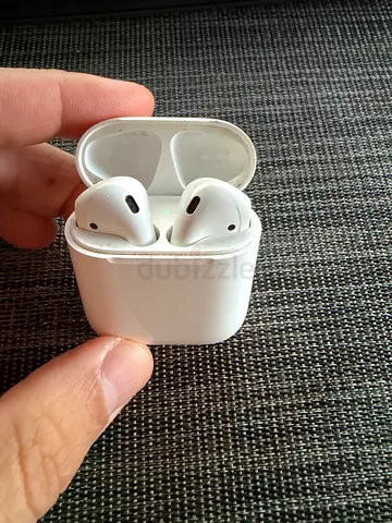 Used wireless AirPods with charging case - working