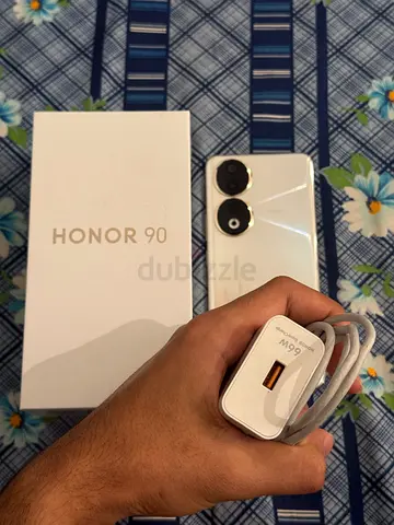 Honor 90 with box and charger - White (good condition)
