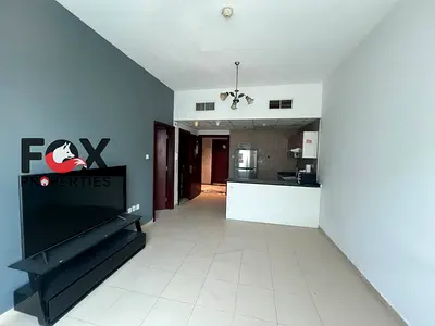 Furnished room and living room for rent at a bargain price.. City Towers | Free parking | Prime location and open view in a vibrant location close to