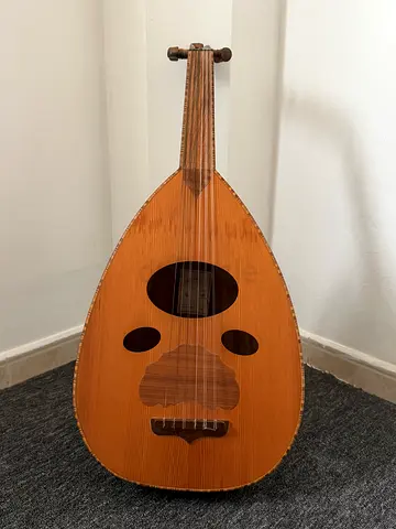 Traditional Arabic Oud - Solid Wood, Good Condition - عود زریاب عربي