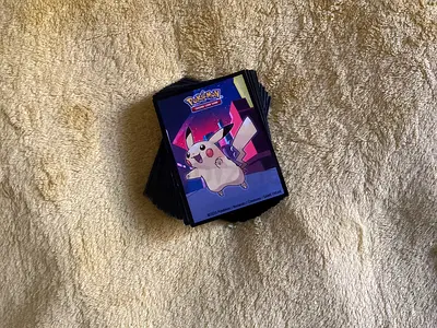 Pokémon art sleeves pikachu 60 pc