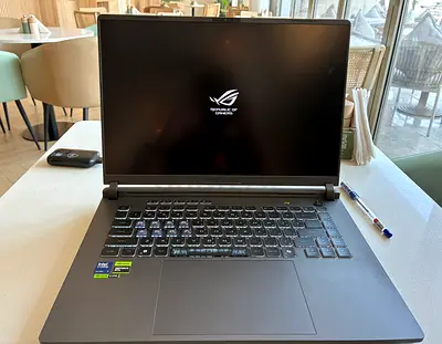 ASUS ROG Strix G16 (RTX 5070ti 12GB)