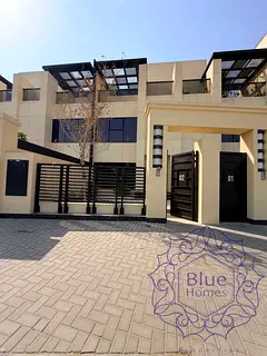 3BR Townhouse with Large Private Garden