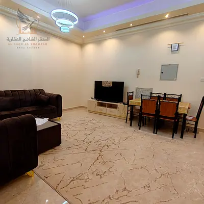 فرصة مميزة للإيجار في عجمان شقة مفروشة ثلاث غرف وصالة بالروضة ثلاثة قرب مطعم بحر الإمارات فرش جديد ثلاثة حمامات أجهزة كاملة ومخرج سهل لدبي والشارقة