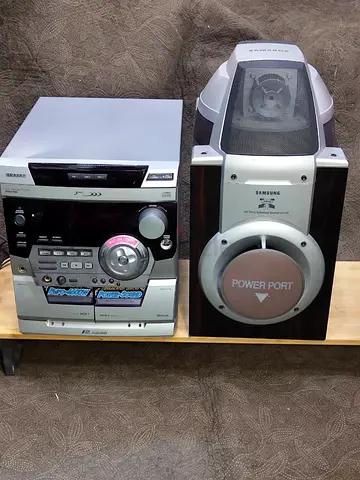 vintage Samsung MAX-960 Mini Hi-Fi Stereo 3-CD changer, dual cassette decks