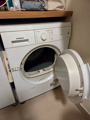Siemens E44-16 7kg Tumble Dryer
