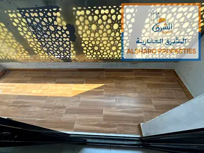 في مرسي عجمان مساحة مميزة وتقسيم ممتاز الغرفتان ماستر 3 حمامات باركن مجاني موقع راقٍ ومميز في مرسي عجمان