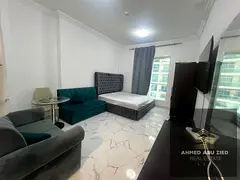 Fully Furnished - Gym - Pool - Parking - Separate Kitchen - Clean Furnishings - 1 Bath - Central AC 