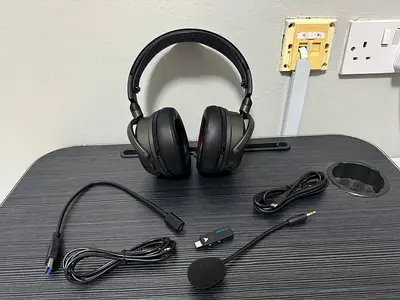 سماعة Audeze Maxwell 2 مستعملة بحالة الوكالة + ضمان 3 سنين ضد الحوادث