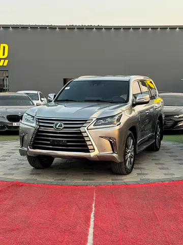 Lexus LX 570 Base 2017 | GCC Specs | Excellent Condition