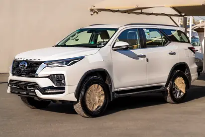 2026 TOYOTA FORTUNER 2.8 SR5 DIESEL V  FOR EXPORT | AED 160,000/-