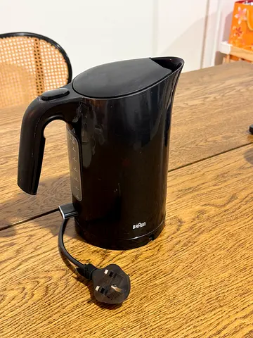 Braun Electric Kettle -  Black, Good Working Condition
