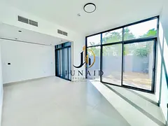 SPACIOUS 2BHK TOWNHOUSE//-BACK TO BACK DOOR//-WITH AMAZING LAYOUT///