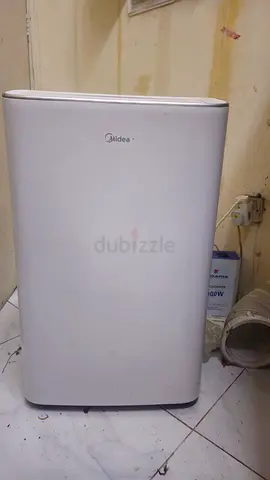 Midea Portable Air conditioner 1 ton with stabilizer1 - Good Working Condition ! Used only 8 months