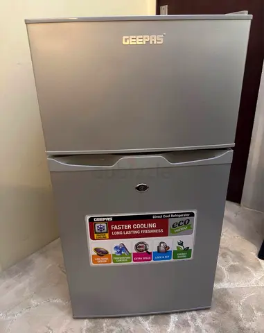 GEEPAS REFRIGERATOR