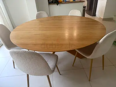 6 Upholstered Chairs - Good Condition