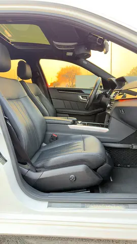 2014 Mercedes-BENZ E-CLASS photo 9