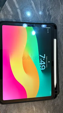 iPad Air M2 11 inch with Apple Pencil in protective folio - Rarely used