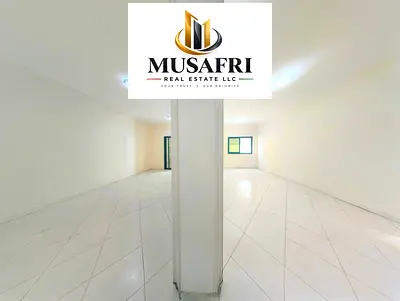 UNBEATABLE PRICE ! PRIME LOCATION! FAMILY APARTMENT!