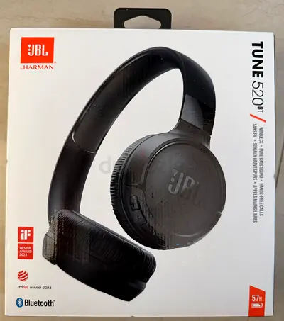JBL Tune 520BT Wireless On-Ear Headphones, Pure Bass Sound, 57H Battery with Speed Charge JBLT520BTB