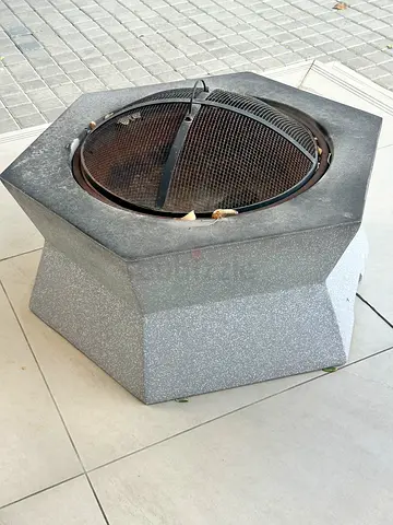 Outdoor Portable Charcoal Fire Pit / Grill - Hexagonal Base