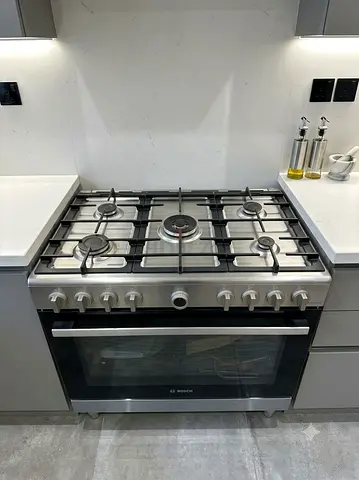 Bosch HGV1D0V50M 5-Burner Gas Cooker – Free Delivery + Warranty