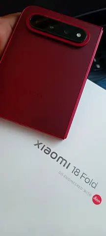 Xiaomi 18 Fold (Red) - Foldable Smartphone in Good Condition