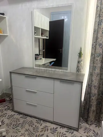 Dressing table for sale