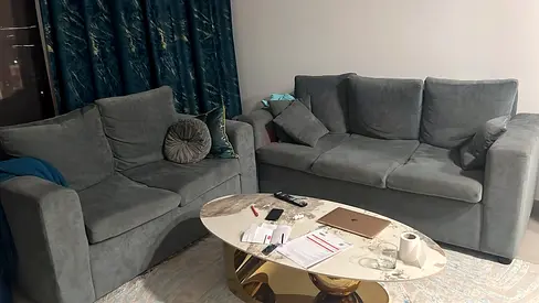 Couch 4 seater and center table