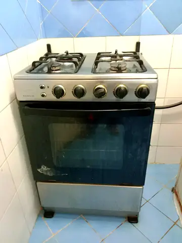 Used Freestanding 4-Burner Gas Stove with Oven - Good Working Condition