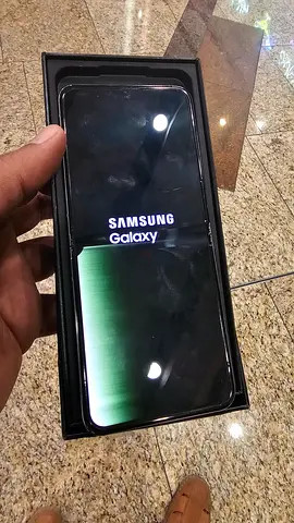 Samsung flip 5 (broken display)