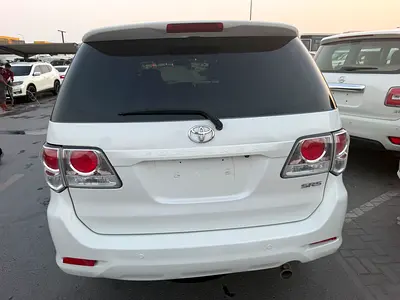 2013 Toyota FORTUNER — фото 8