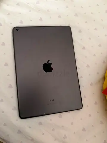 Space Grey Apple iPad (working) - Good Condition