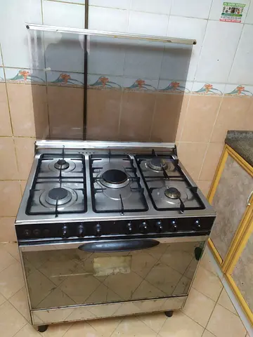 Stainless Steel 5-Burner Gas Cooker with Oven - Working Condition